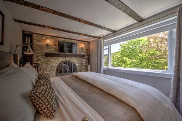 Auberge Sous L'Edredon B&B Saint-Sauveur Ngoại thất bức ảnh