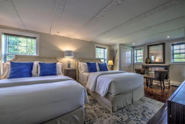 Auberge Sous L'Edredon B&B Saint-Sauveur Ngoại thất bức ảnh
